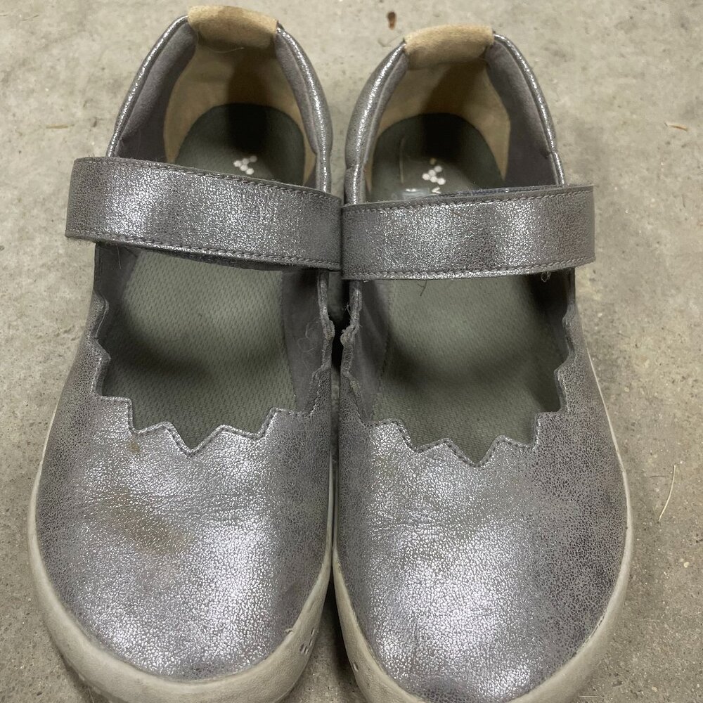 GENTLY USED Vivobarefoot Mary Janes - size EU 37